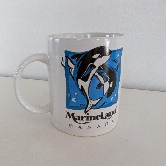 Marineland mug Niagara falls Canada - Picture 5 of 5